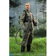 DID D80177 1/6 Scale Flammenwerfer Gefreiter – Joerg