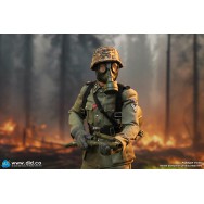 DID D80177 1/6 Scale Flammenwerfer Gefreiter – Joerg