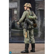 DID D80177 1/6 Scale Flammenwerfer Gefreiter – Joerg