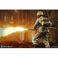 DID D80177 1/6 Scale Flammenwerfer Gefreiter – Joerg