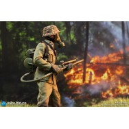 DID D80177 1/6 Scale Flammenwerfer Gefreiter – Joerg